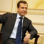 Дмитрий Медведев поздравил омского биатлониста